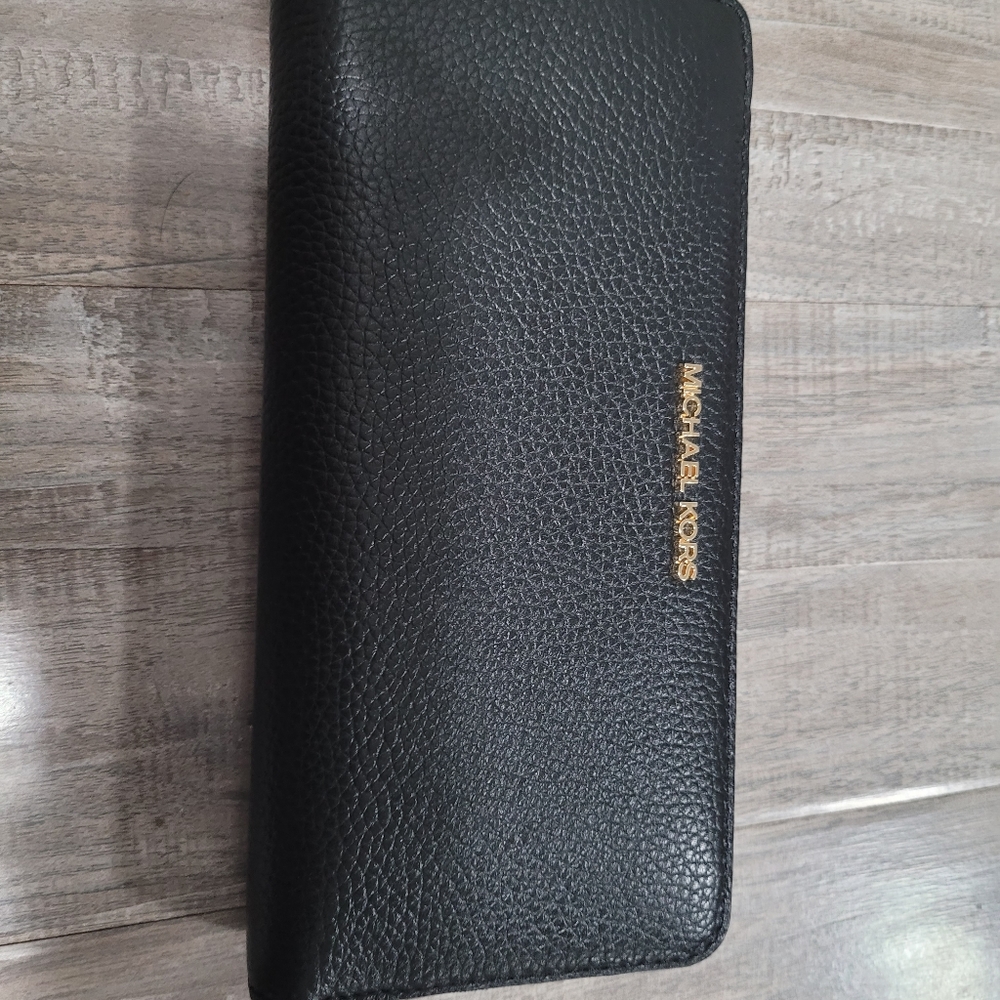 Michael Kors Wallet NWT